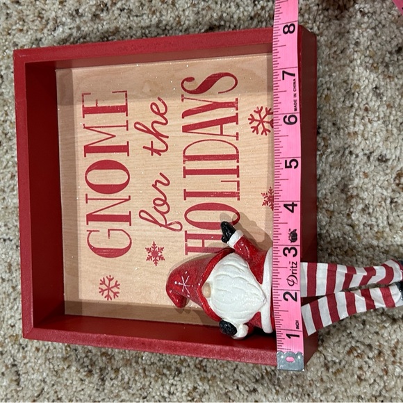 Lot of 3 Wooden Plaque Holiday Gnome Decorations GUC - Picture 4 of 9
